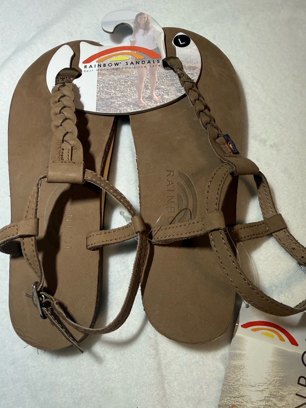 Rainbow T-Street Sandals in Tan. Large. 7.5-8.5